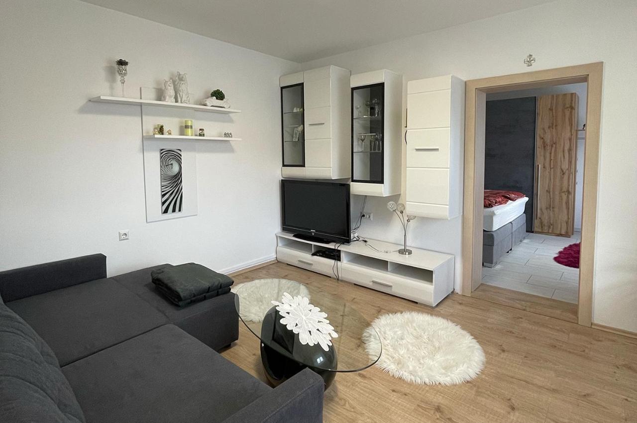 Ferienwohnung Nina Ortner גריפנבורג מראה חיצוני תמונה
