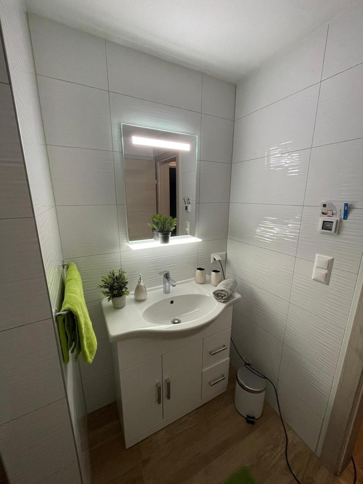 Ferienwohnung Nina Ortner גריפנבורג מראה חיצוני תמונה